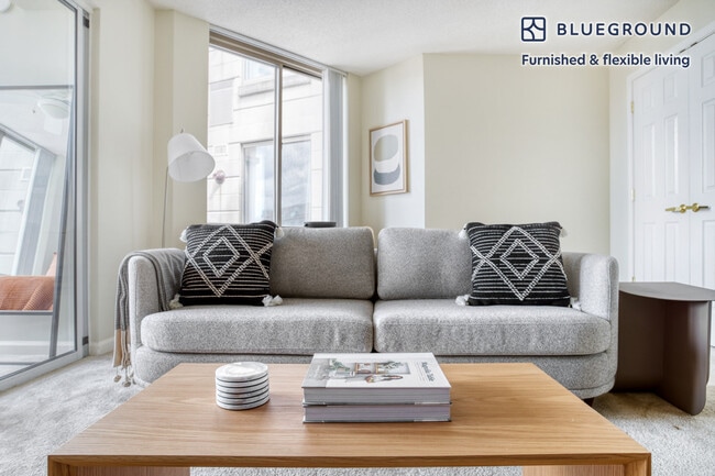 450 Massachusetts Ave NW, Unit SI FL13-ID4 in Washington, DC - Building Photo - Building Photo