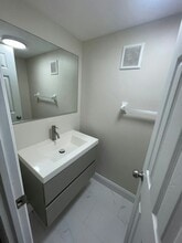 2820 Somerset Dr in Lauderdale Lakes, FL - Building Photo - Building Photo