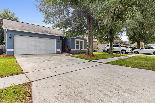 8849 Parliament Ct in Kissimmee, FL - Building Photo - Building Photo