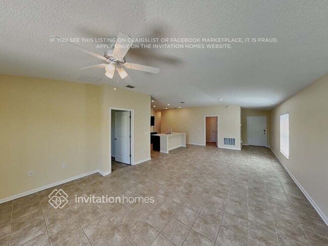 4430 Holstein St in St. Cloud, FL - Foto de edificio - Building Photo