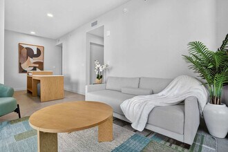 11 NE 6th St, Unit SI FL11-ID1492779P in Miami, FL - Building Photo - Building Photo