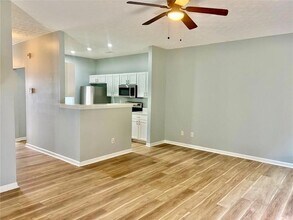 6347 Ellenwood Dr in Rex, GA - Foto de edificio - Building Photo