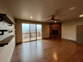 5710 Canyon Reserve Heights in Colorado Springs, CO - Building Photo - Building Photo