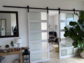 107 Mendoza Ave in Coral Gables, FL - Building Photo - Building Photo