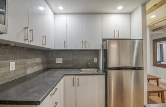 1725 Alexandre-Desève Rue in Montréal, QC - Building Photo - Building Photo