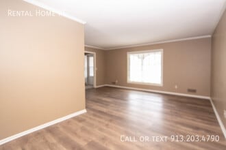 10047 Lamar Ave in Overland Park, KS - Building Photo - Building Photo