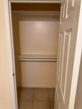 8701 Lindendale Dr in Laurel, MD - Foto de edificio - Building Photo