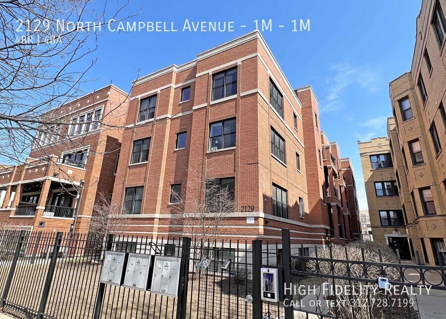 2129 N Campbell Ave in Chicago, IL - Building Photo