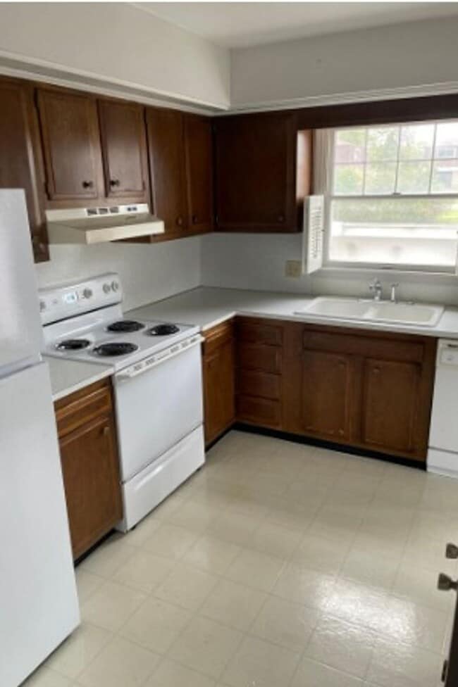 131 Berwick Dr in Urbana, OH - Building Photo - Building Photo