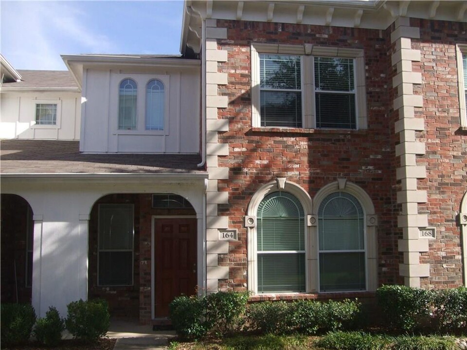 164 Leonard St in Lewisville, TX - Building Photo