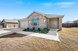 508 Windrow Dr in Royse City, TX - Building Photo