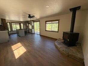 7800 U.S. Hwy 2 W in Kila, MT - Building Photo - Building Photo