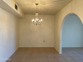13005 N 100th Dr in Sun City, AZ - Foto de edificio - Building Photo