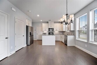 4701 Smokey Quartz Ln in Arlington, TX - Building Photo - Building Photo