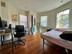 151 Highland St, Unit 22 in Boston, MA - Building Photo - Building Photo