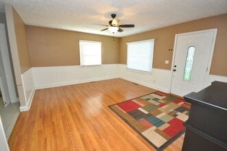 527 Herring Dr in Calvert City, KY - Building Photo - Building Photo