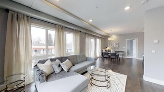 10006-383 83 Ave NW in Edmonton, AB - Building Photo