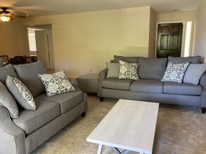 9345 N 92nd St, Unit #217 in Scottsdale, AZ - Building Photo - Building Photo