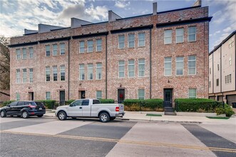 1314 Tinnin Ford Rd in Austin, TX - Building Photo - Building Photo
