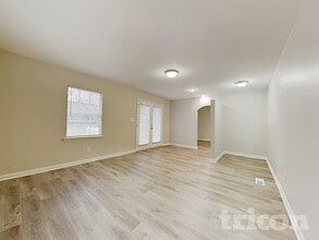 615 Flicker St in Concord, NC - Foto de edificio - Building Photo