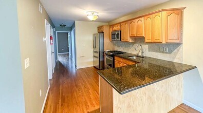 161 W 53rd St in Bayonne, NJ - Building Photo - Building Photo
