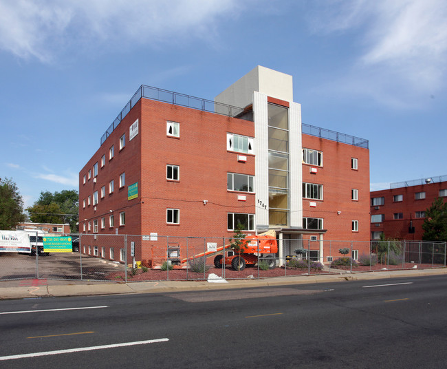 Fitz Apartments in Aurora, CO - Building Photo - Building Photo