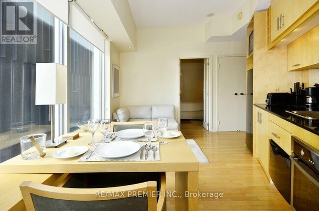 property at 1-1911 King St W