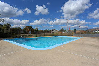 Summit Ridge Apartments in Florence, AL - Foto de edificio - Building Photo