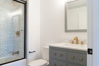 1467 Tremont St in Boston, MA - Building Photo - Building Photo