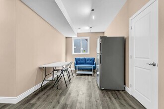 709 Bridge Av in Windsor, ON - Building Photo - Building Photo