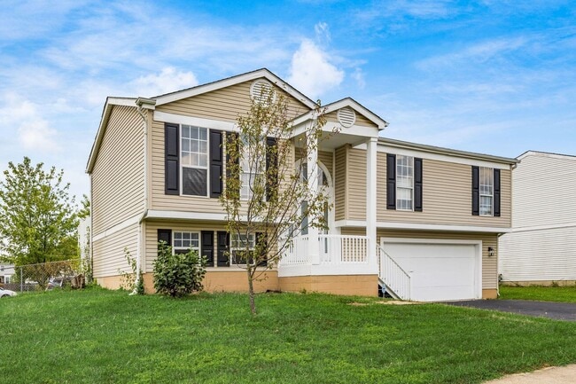 3251 Foxpoint Dr in Hilliard, OH - Building Photo - Building Photo