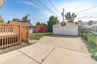 7305 32nd Ave in Kenosha, WI - Building Photo - Building Photo