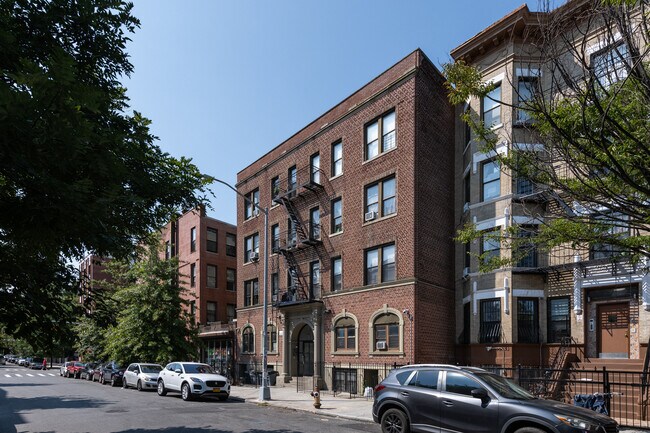 Pauline Court in Brooklyn, NY - Building Photo - Building Photo