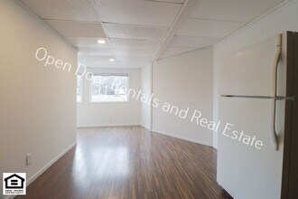 17425 IN-37 in Harlan, IN - Foto de edificio - Building Photo