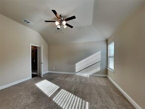 633 Comal Dr in Crandall, TX - Building Photo - Building Photo