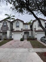 6306 SW 165th Pl in Miami, FL - Building Photo