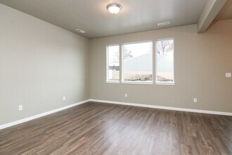 4324 N Centennial Ln in Spokane, WA - Foto de edificio - Building Photo