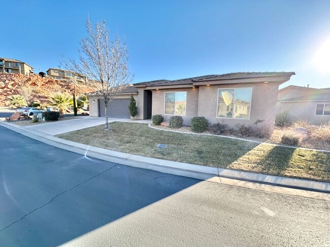 518 N Creek Ridge Cir in Washington, UT - Building Photo - Building Photo