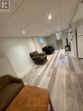 1125 Valley Ct in Oshawa, ON - Building Photo - Building Photo
