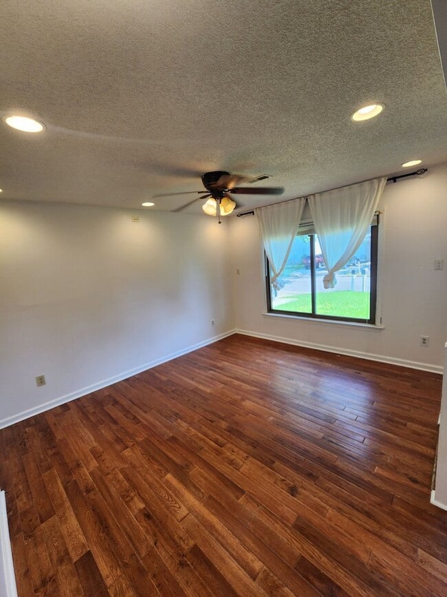 1524 Collingswood Trail in Virginia Beach, VA - Building Photo - Building Photo