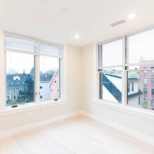 197 Green St, Unit 303 in Boston, MA - Foto de edificio - Building Photo