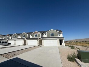 1184 N E Garland Rd in Garland, UT - Foto de edificio - Building Photo