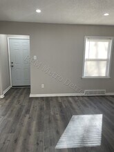16525 Murray Hill St in Detroit, MI - Building Photo - Building Photo