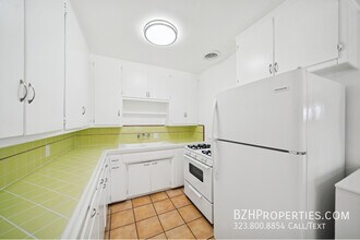 7571 Willoughby Ave in West Hollywood, CA - Building Photo - Building Photo
