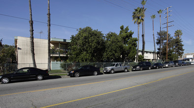 Villa Nova Apartments in North Hollywood, CA - Building Photo - Building Photo