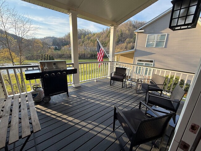 270 Creatwood Trail in Vilas, NC - Building Photo - Building Photo