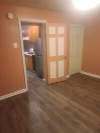 1413 N Dover St - 10