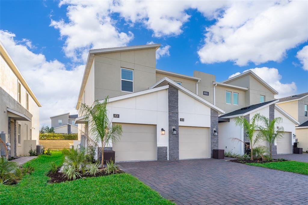 8885 Cabot Cliffs Dr in Davenport, FL - Building Photo