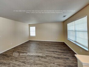 5028 Raymond Dr in Fort Worth, TX - Foto de edificio - Building Photo