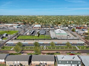 English Village North Apartments in Oklahoma City, OK - Building Photo - Building Photo